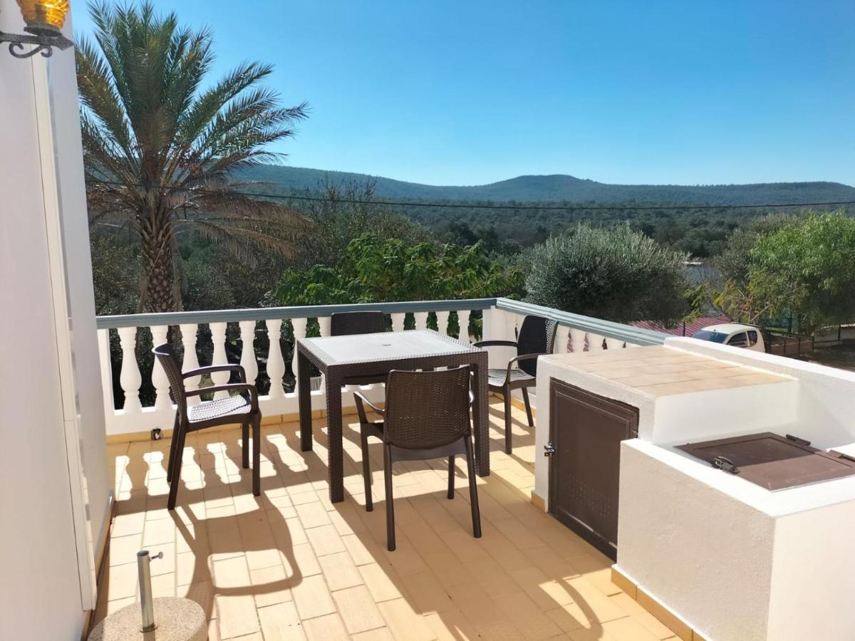 Vivenda Atanazio By Ferias Com Sol Villa Loulé Exteriör bild